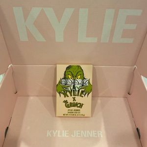 KYLIE x GRINCH 2020 shadow stick set